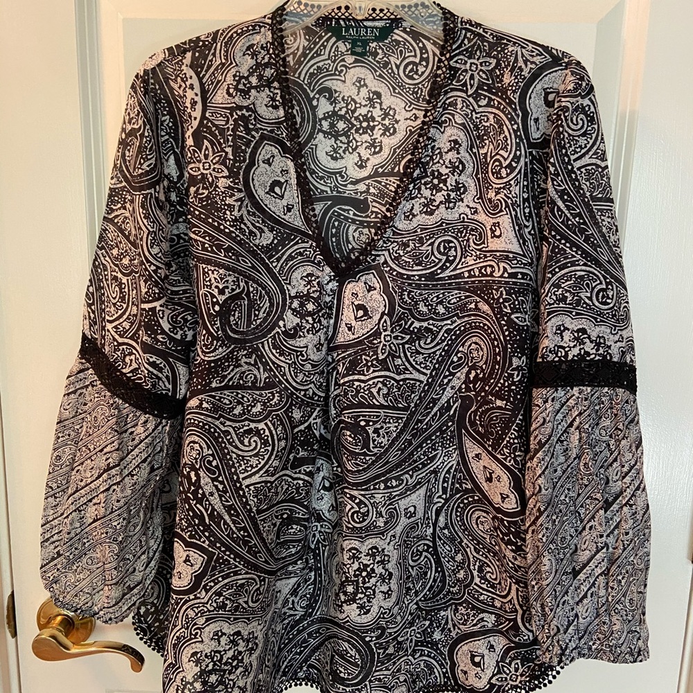 Beautiful Ralph Lauren top